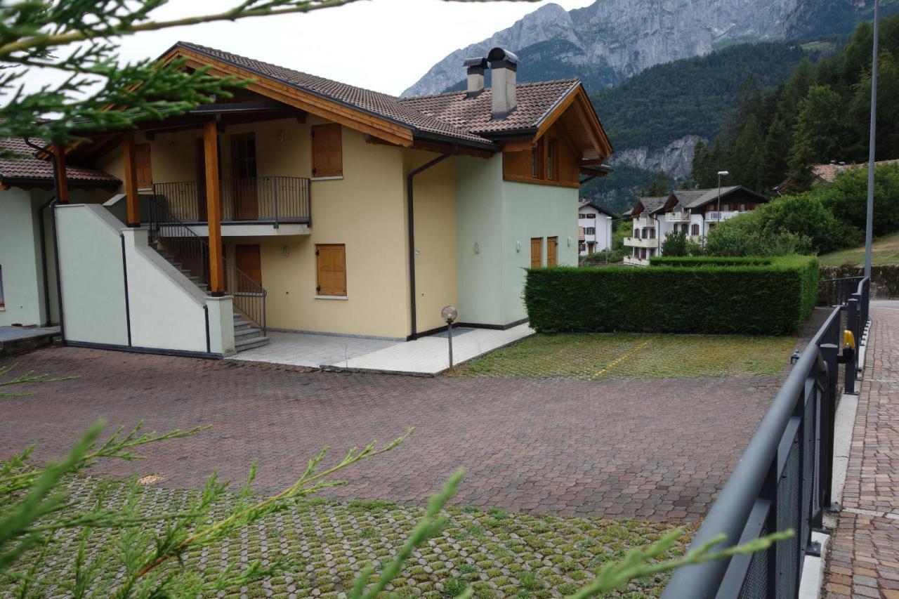 Apartamento Chalet Arianna Molveno Exterior foto